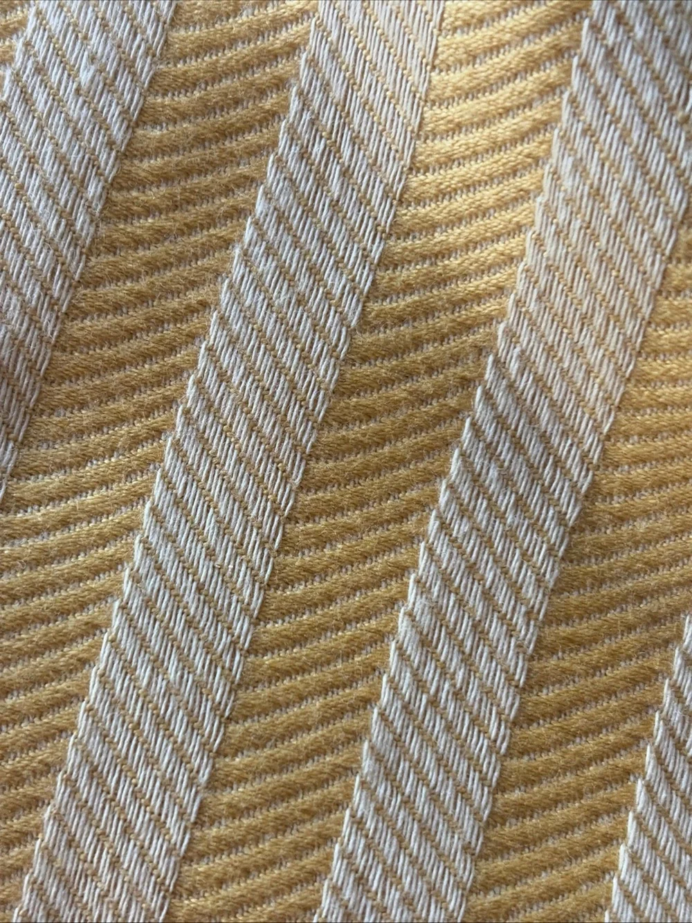 WILLIAMS-SONOMA Tailored Stripe Tablecloth 100% cotton 70x90 Yellow 2007 India
